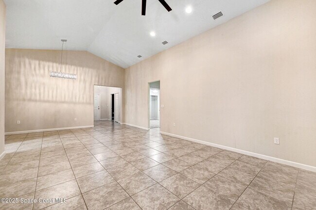 Building Photo - 4000 Harvest Cir