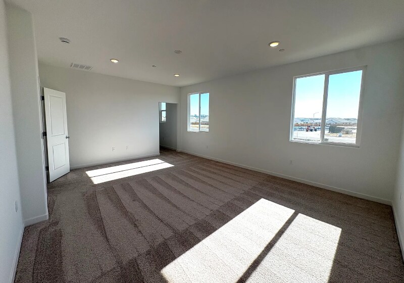Building Photo - 777 Rosazzo Ln