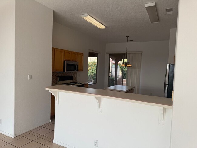 Building Photo - 2828 Monument Dr NW