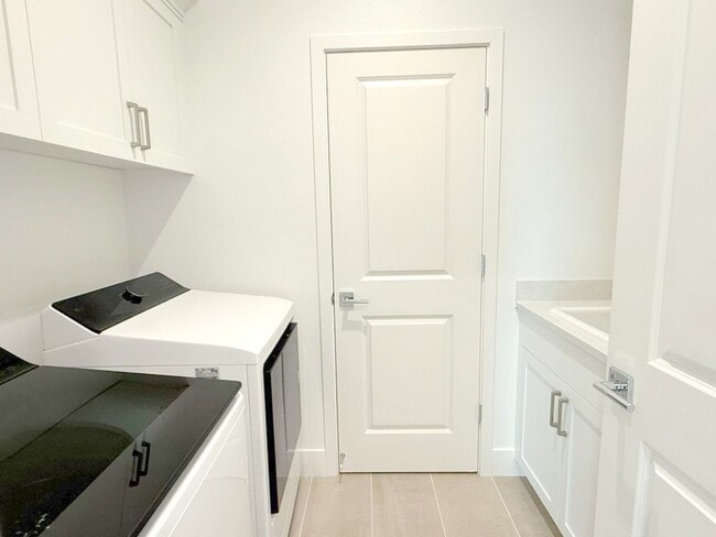 Building Photo - Newly Built ! Be The First To Live Here ! Modern Detached Home In New City Village !