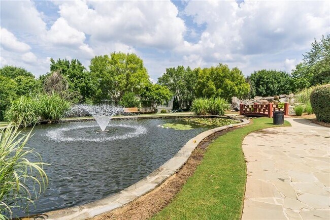 Building Photo - 80 Jesse Hill Jr Dr SE