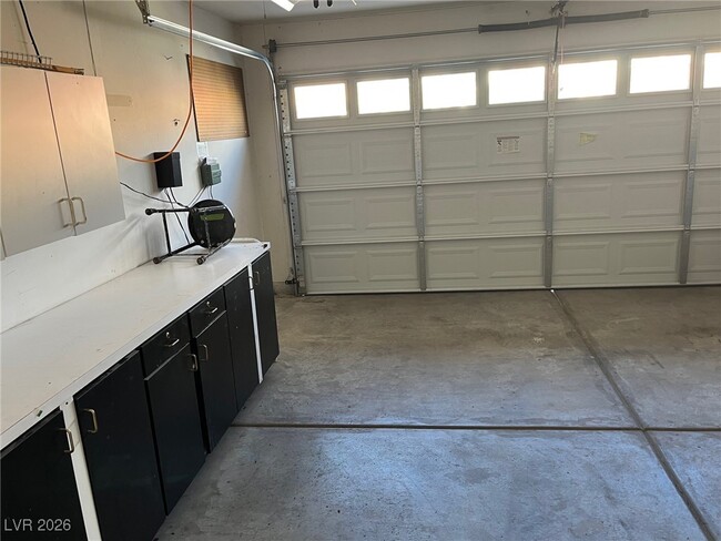 Building Photo - 8313 Hollow Wharf Dr