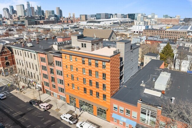 Building Photo - 380 W Broadway