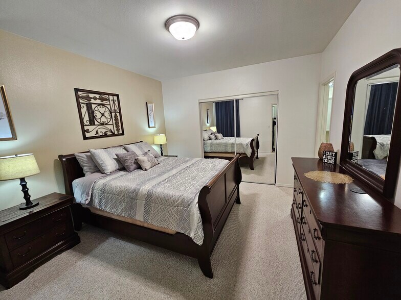 Building Photo - 3030 Lore Rd