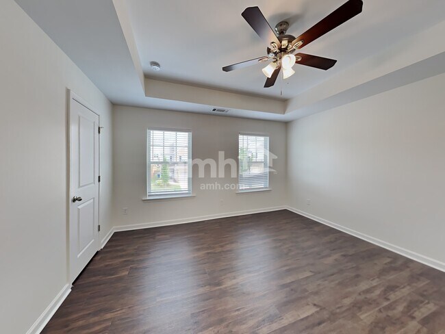 Building Photo - 1490 Aster Ives Dr