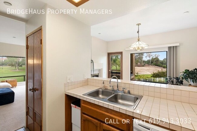 Building Photo - 12122 Royal Birkdale Row