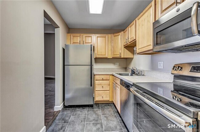 Building Photo - 25 Grand St