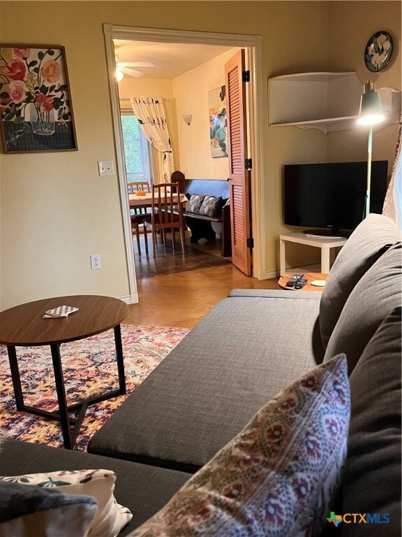 Building Photo - 121 Butler Ln