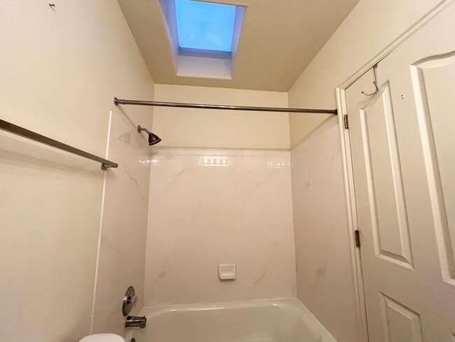 Building Photo - 377 Sego Lily Dr