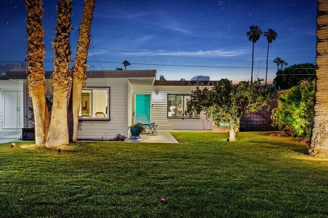 Building Photo - 572 N Calle Marcus