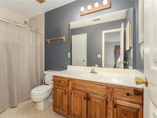 Building Photo - Earn Wealth While Leasing - Like a Homeown...