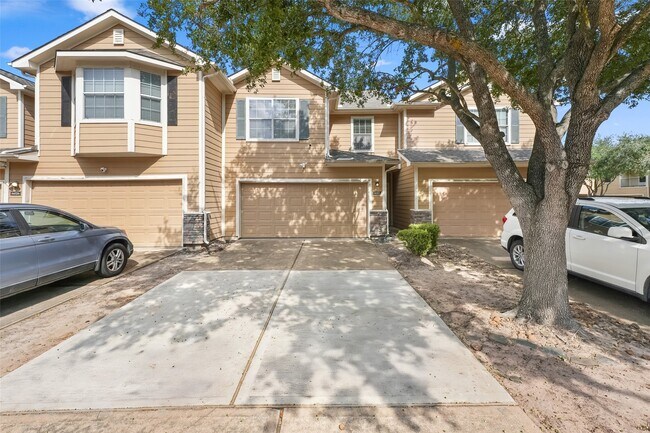 Building Photo - 6022 Yorktown Meadow Ln