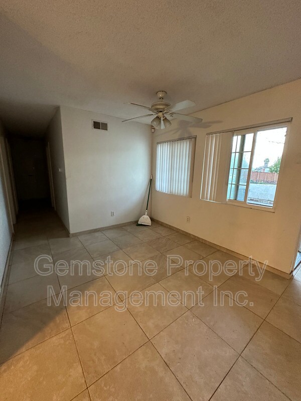 Building Photo - 4839 Campanile Dr