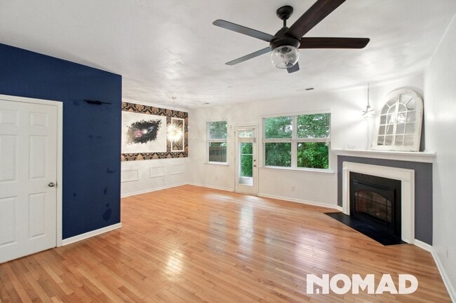 Building Photo - Cozy & Spacious 3BR Townhome in Atlanta