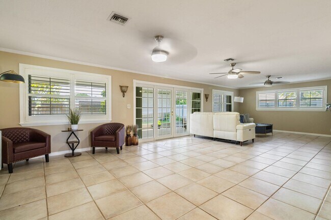 Building Photo - 2258 Palmetto Rd