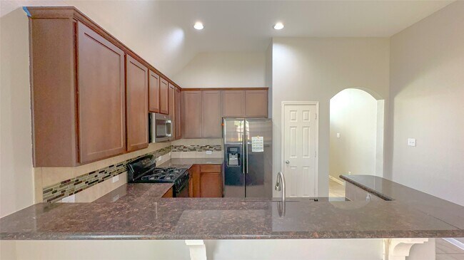 Building Photo - 4106 Mossy Pl Ln