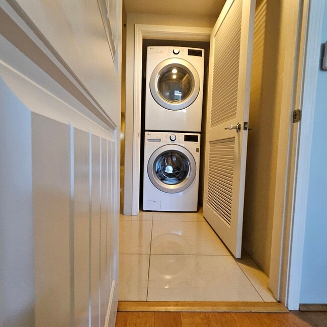 Building Photo - Fully furnished 2 bedrooms in Opkea at Lah...
