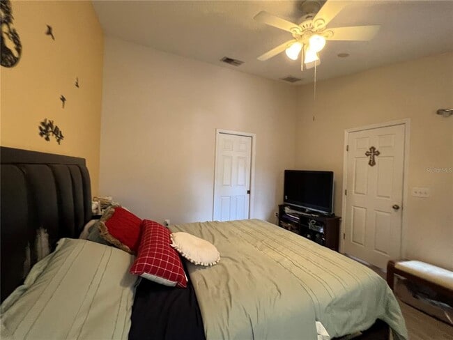 Building Photo - 3090 Pepperwood Ln W