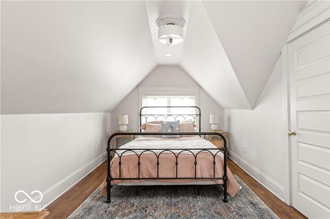 Building Photo - 929 Sanders St