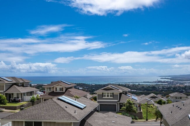 Building Photo - Beautiful Designed Spacious 3 bed/2.5 Bath Home at Kehalani with Ocean Views!