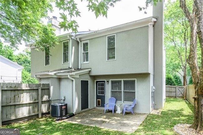 Building Photo - 501 Defoors Landing NW