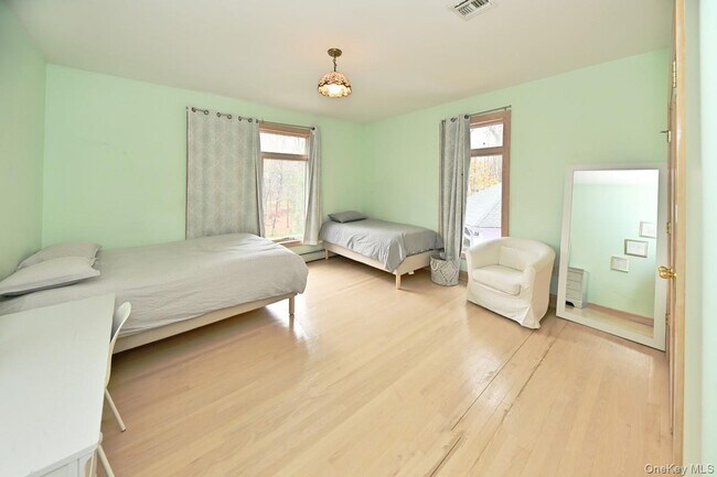 Building Photo - 27 Sky Meadow Rd