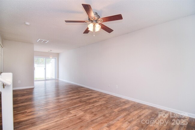 Building Photo - 158 Portestown Way
