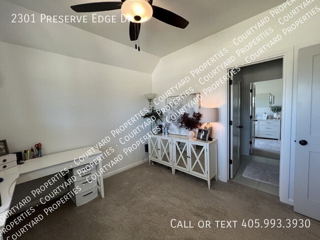 Building Photo - 2301 Preserve Edge Dr