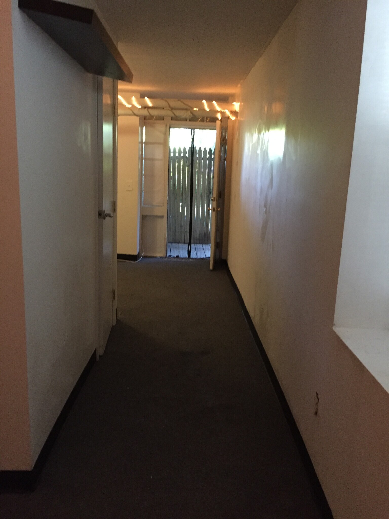 Building Photo - 40 Edgewood Ave