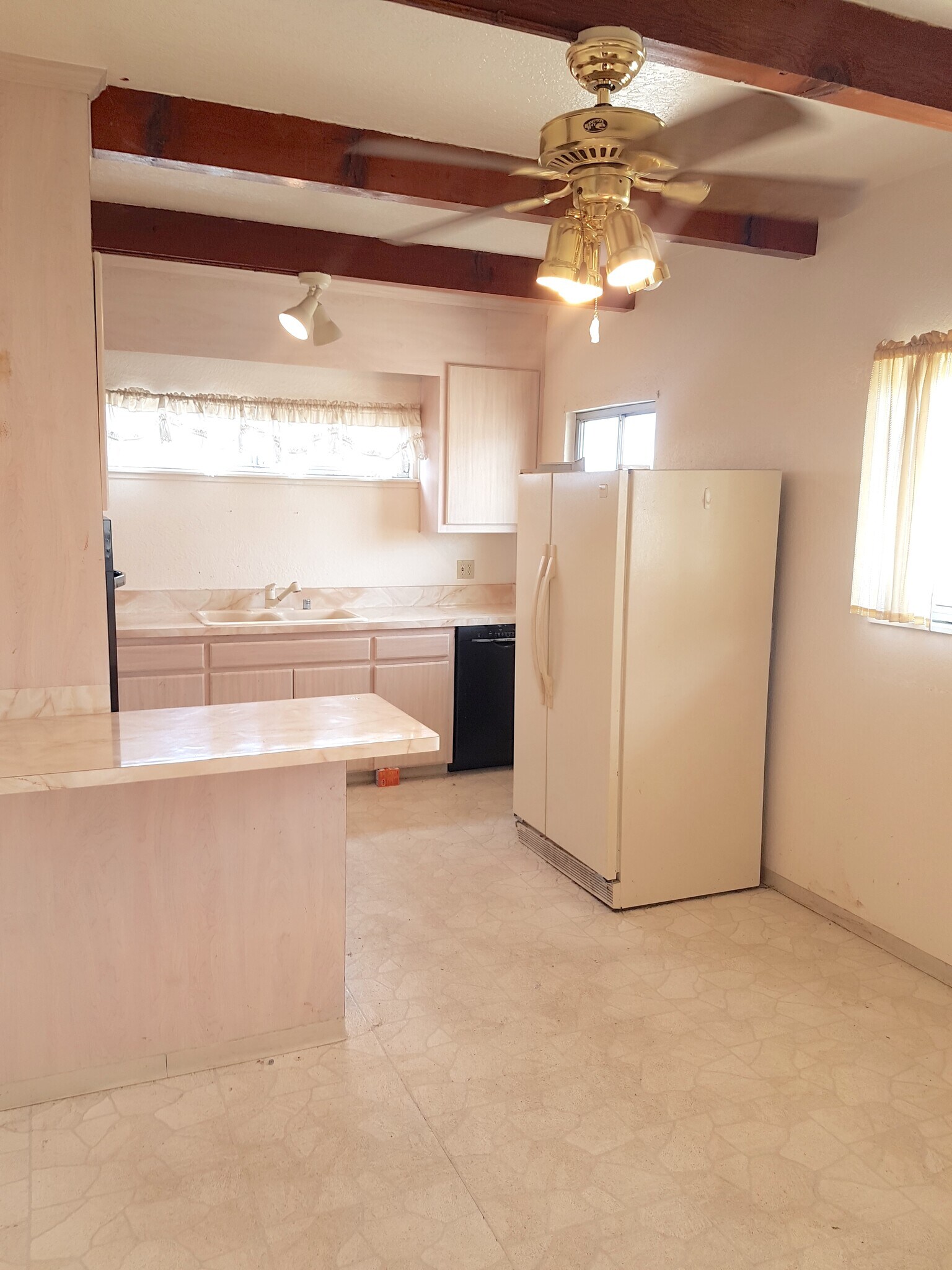 Kitchen - 1730 Derby St