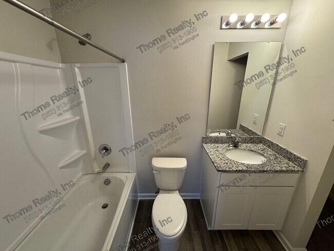 Building Photo - 1220 Hope Farm Dr