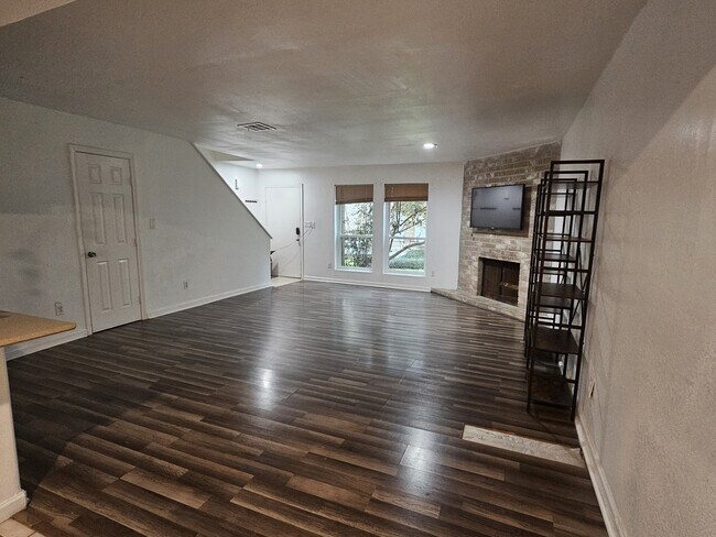 Building Photo - 1011 Hamblen Rd