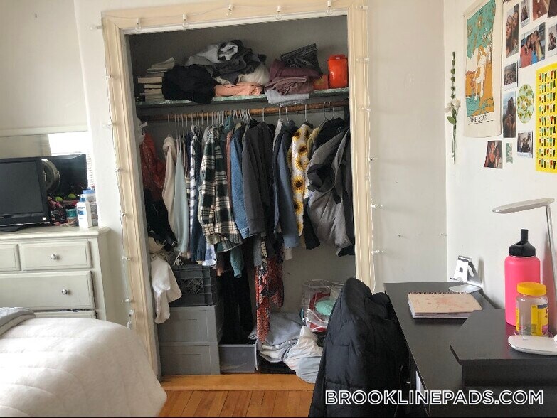 Building Photo - 100 St Mary's St