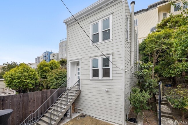 Primary Photo - 971 Filbert St