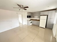 Building Photo - 101 NE 41st St