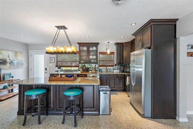 Building Photo - 9298 Sun Isle Dr NE