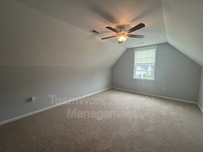 Building Photo - 3368 Kinross Ct