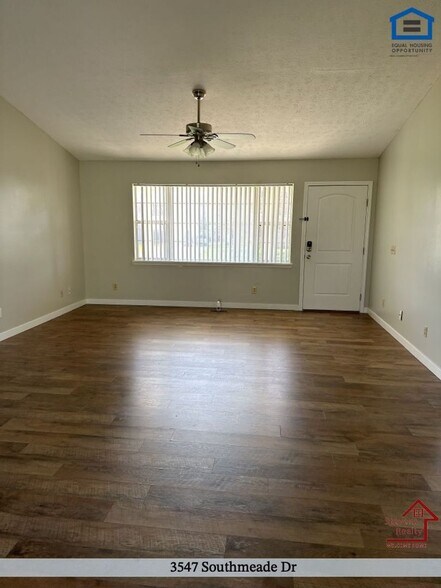 Building Photo - 3547 Southmeade Dr