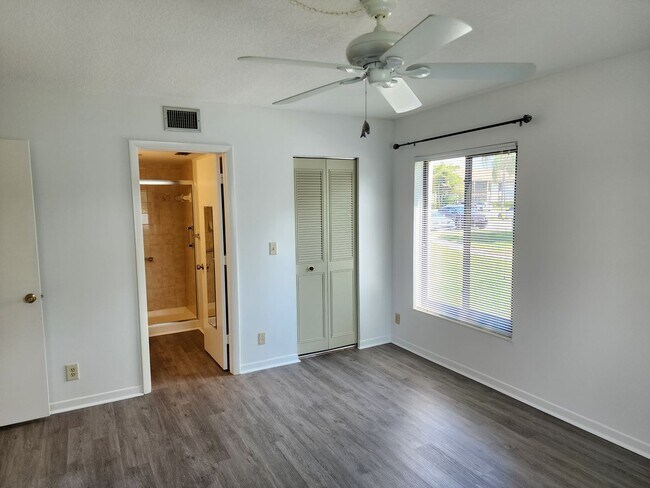 Building Photo - 2 BR 2 BA rental in the gated Pine Ridge c...