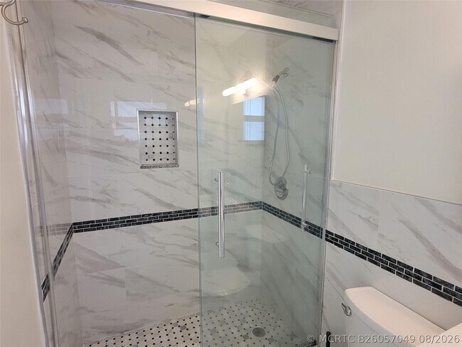 Building Photo - 1601 SW 1st Terrace
