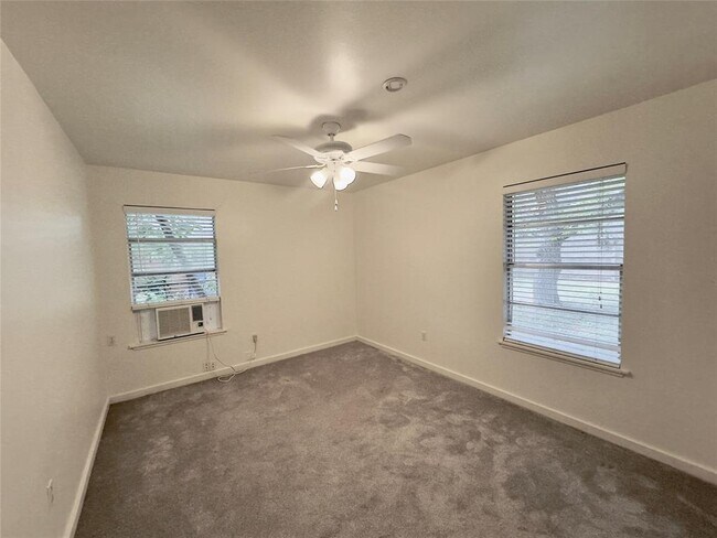 Building Photo - 4708 Red River St