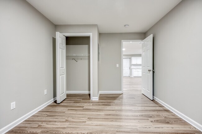 Building Photo - 5494 Saddle Club Rd