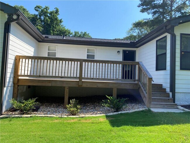 Building Photo - 3932 Cherokee Trail