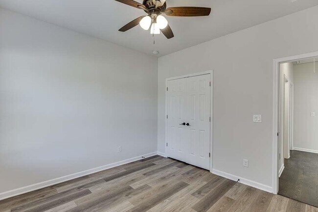 Building Photo - 3477 N Berkeley Lake Rd NW