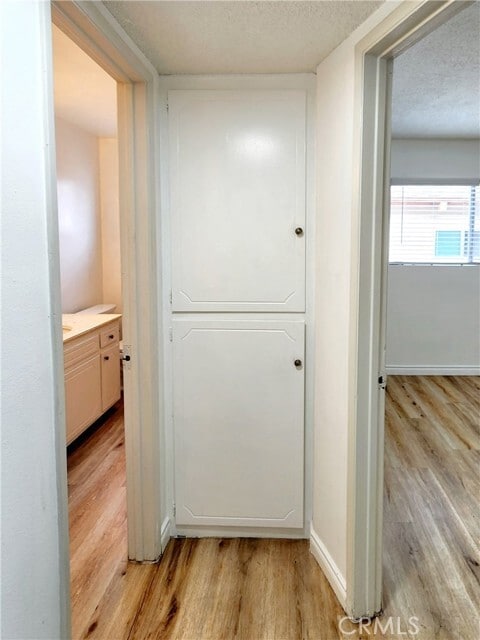 Building Photo - 326 10th Pl