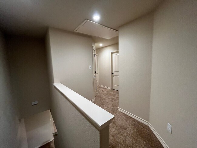 Building Photo - 6402 Luglio Ln