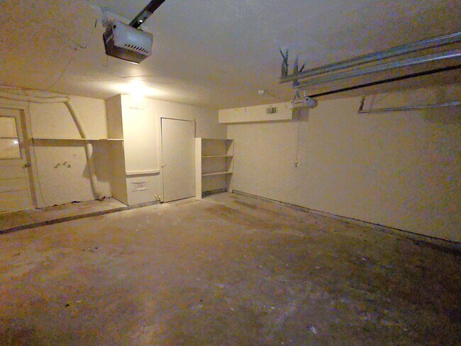 Building Photo - 5607 Grace Point Ln