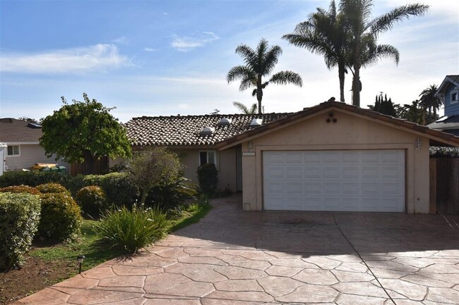 Building Photo - Large and Spacious Home In Carlsbad Availa...