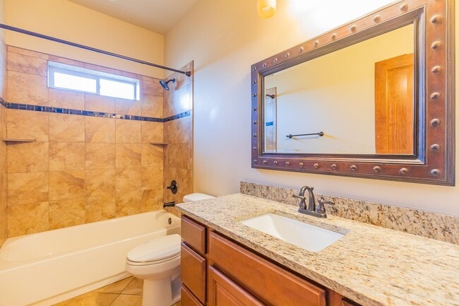 Building Photo - Great 3 Bedroom/2 Bath Home!