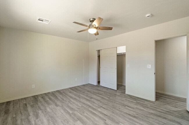 Building Photo - Centrally located - Remodeled Home
